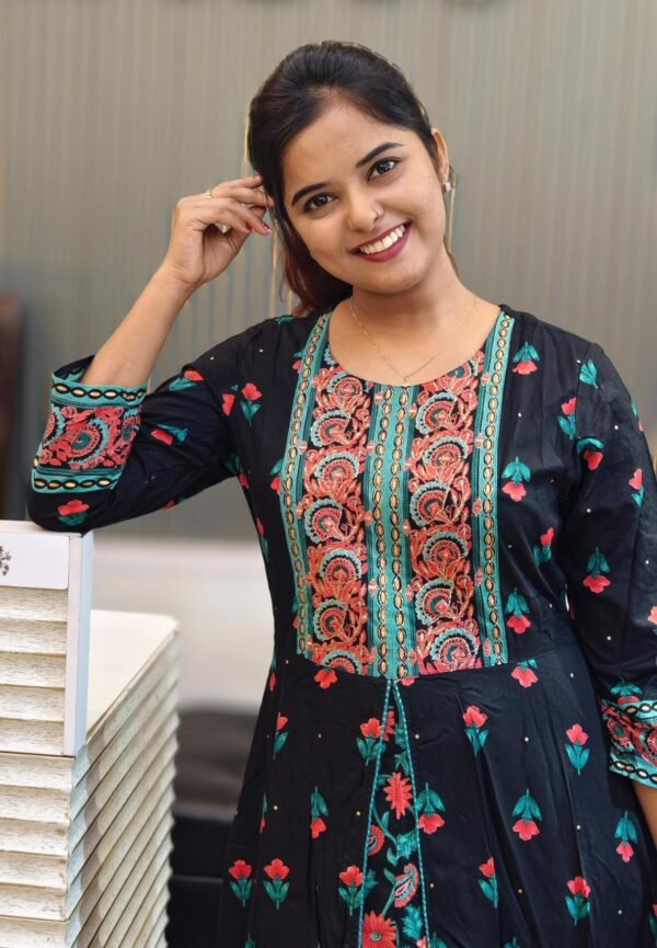ANARKALI KURTHI - Image 4