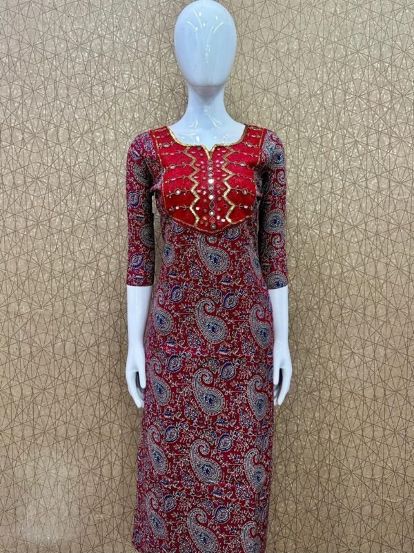 Heavy Handwork Kurthi - Image 3
