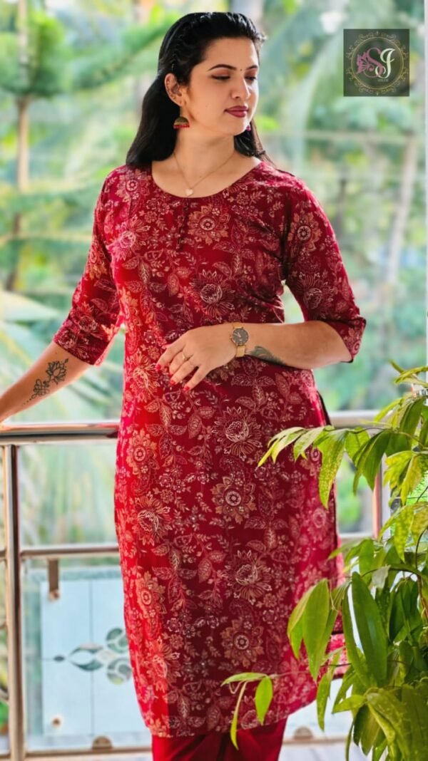 Vatika Cotton Mix  Golden Print Slit Kurti  &  Plain Pant - Image 3