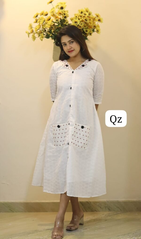 Launching Hacoba Top with Handwork on Neck and Pockets
