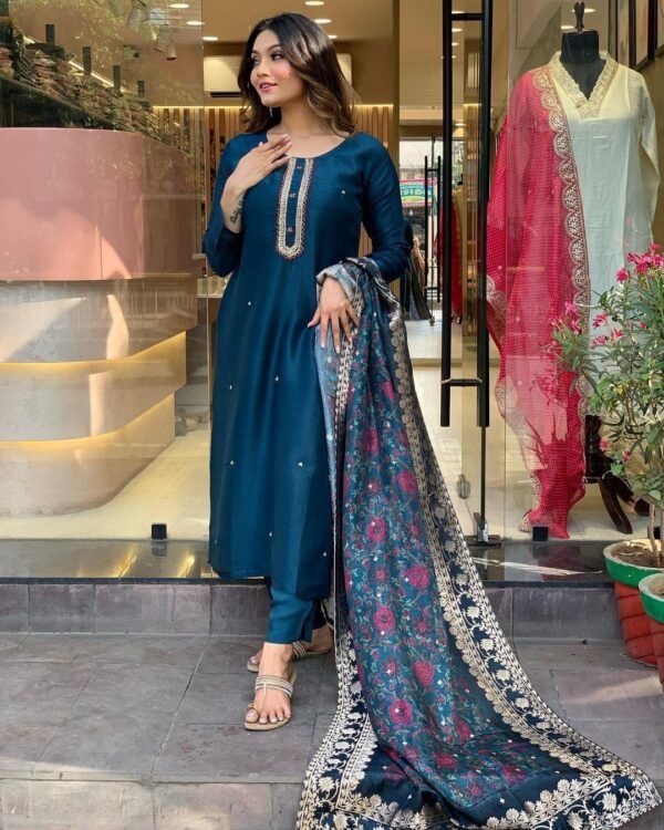 Best Reyon fabric kurti with pant and Dupatta - Image 4