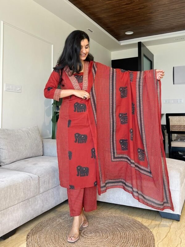 Pure fine Cotton fabric   Kurti with Pant with Cotton Dupatta - Image 4