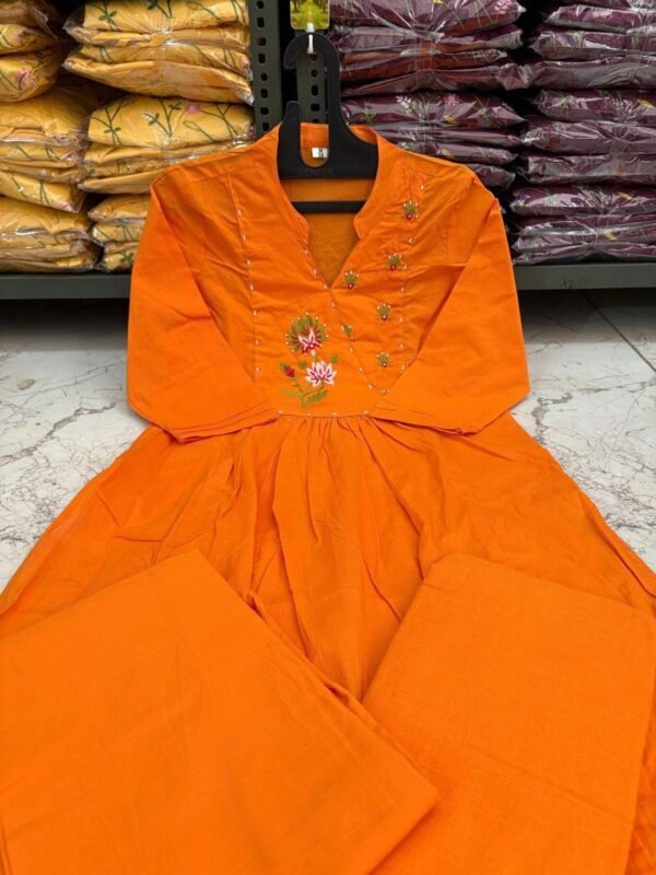 Beautiful cotton Kurti, pant and dupatta set - Image 2