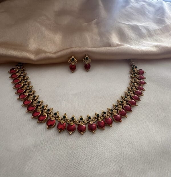Gouri necklace 
Shade- Matte gold - Image 2