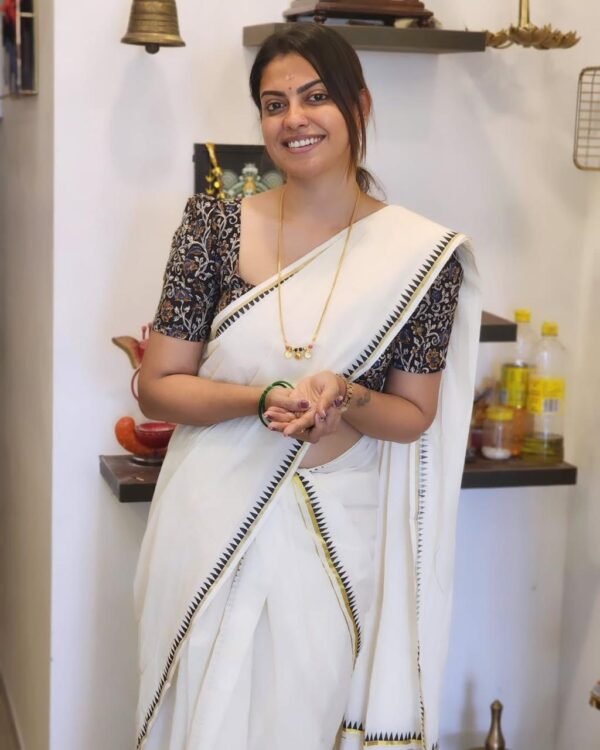 Anu Shree inspired temple set mundu 2.80 Premium quality - Image 2