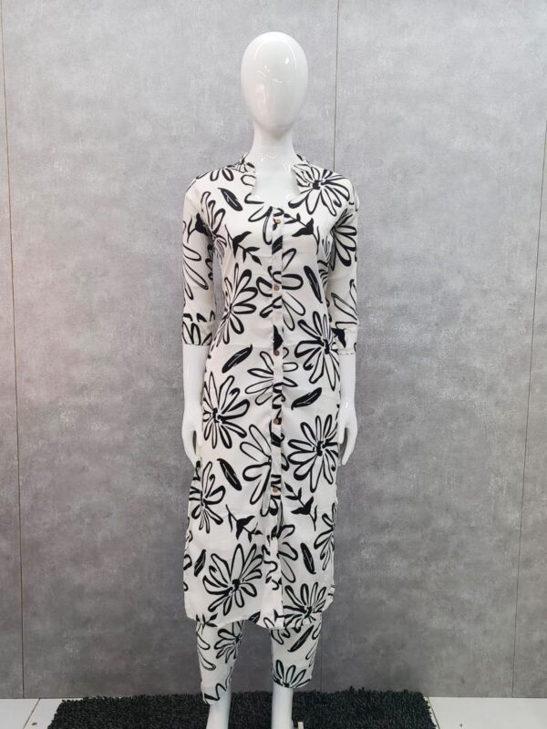 Classy budget co ord set - Image 3