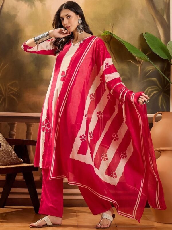 Beautiful Cotton 60 60 Fabric Printed Straight Kurti & Cotton Pant And malmal Dupatta 3pis set - Image 2