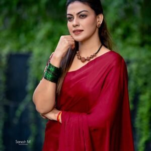 Anushree Plain modal silk with Zari pall